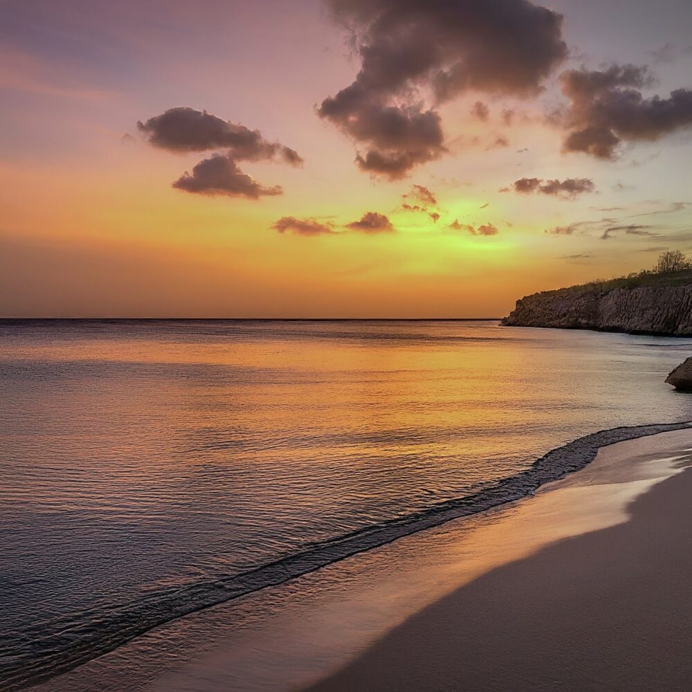 Curacao Business Magazine